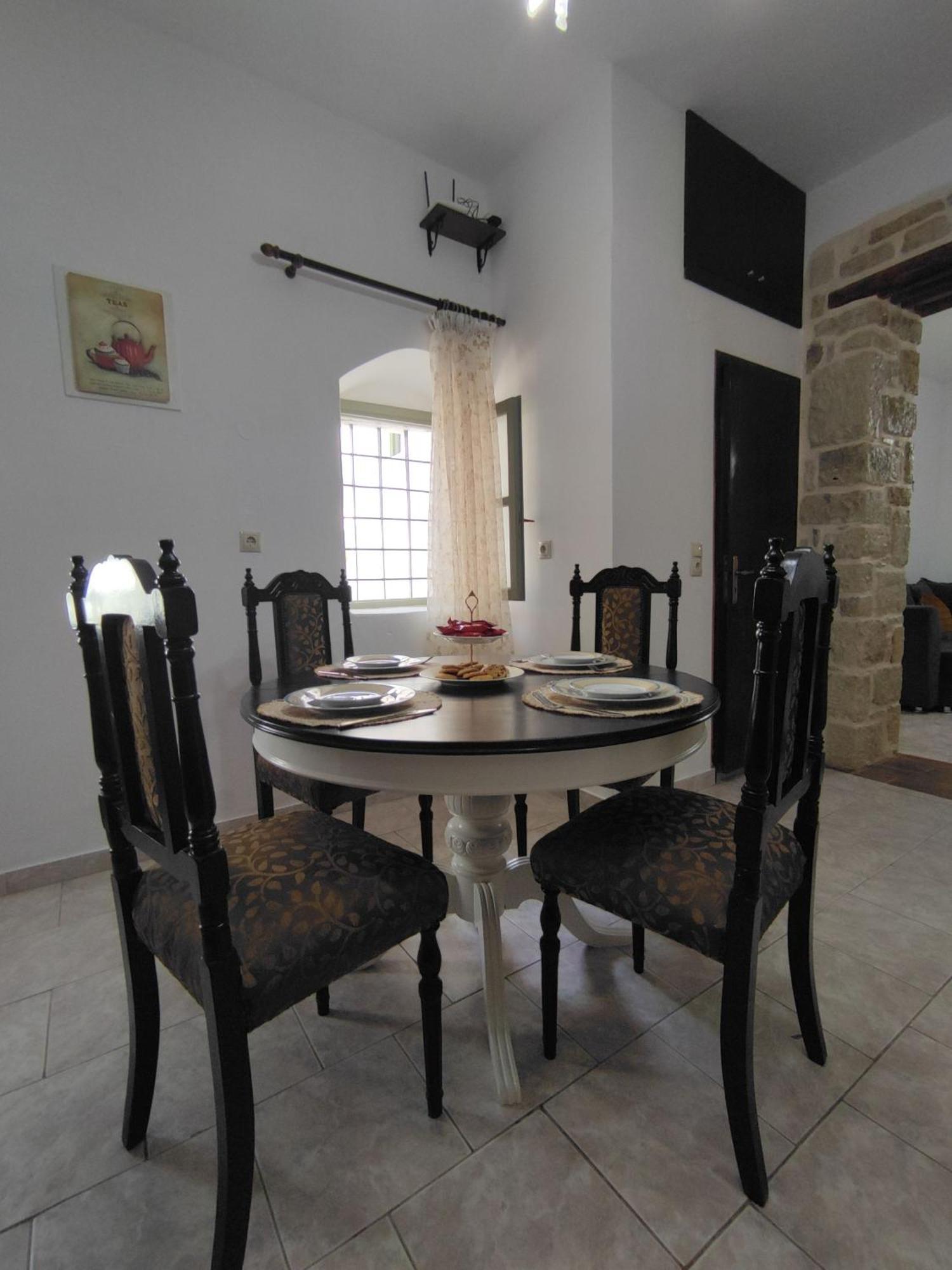La Maison D Aspasia Камиларион Екстериор снимка